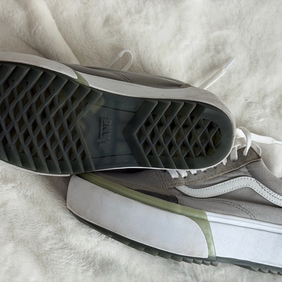Vans light  Green and White Women's Sneakers- size 8 - Picture 10 of 10